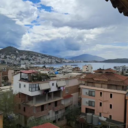 アパート Kanina Sarandë